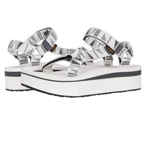 Teva Women's Flatform Universal Sandal-Chara Bright White Size 6